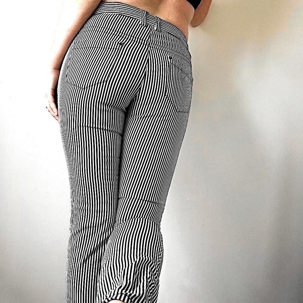 Must Click for true Detail Striped Black & White Straight Leg H&M Pants Y2K Punk